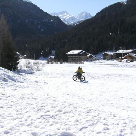 Albergo Thurwieser Santa Caterina Valfurva Kültér fotó