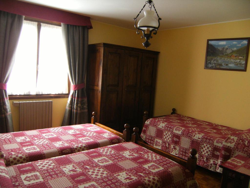 Albergo Thurwieser Santa Caterina Valfurva Szoba fotó